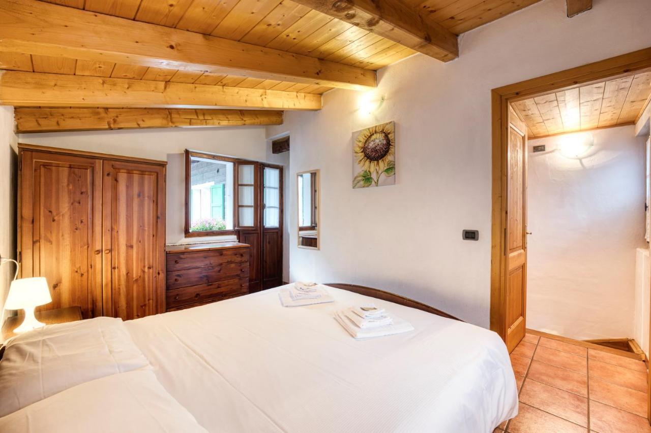 Incanto Walser Apartments Ronco Macugnaga Exterior photo