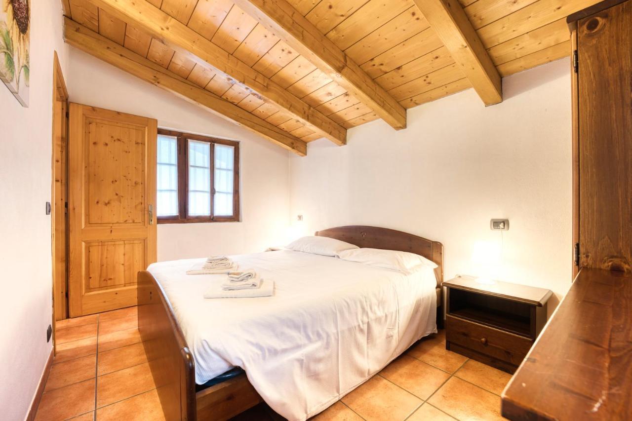 Incanto Walser Apartments Ronco Macugnaga Exterior photo